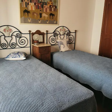 T3 Sea View - 20 Meters From The Beach Apartment