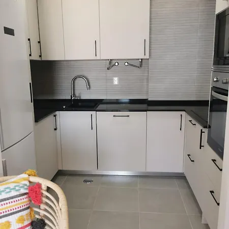 T3 Sea View - 20 Meters From The Beach * Quarteira