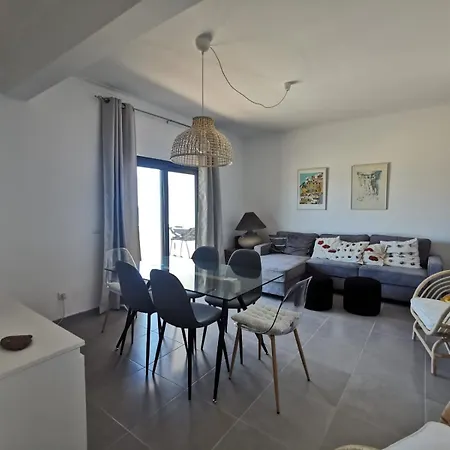 T3 Sea View - 20 Meters From The Beach Apartment Quarteira
